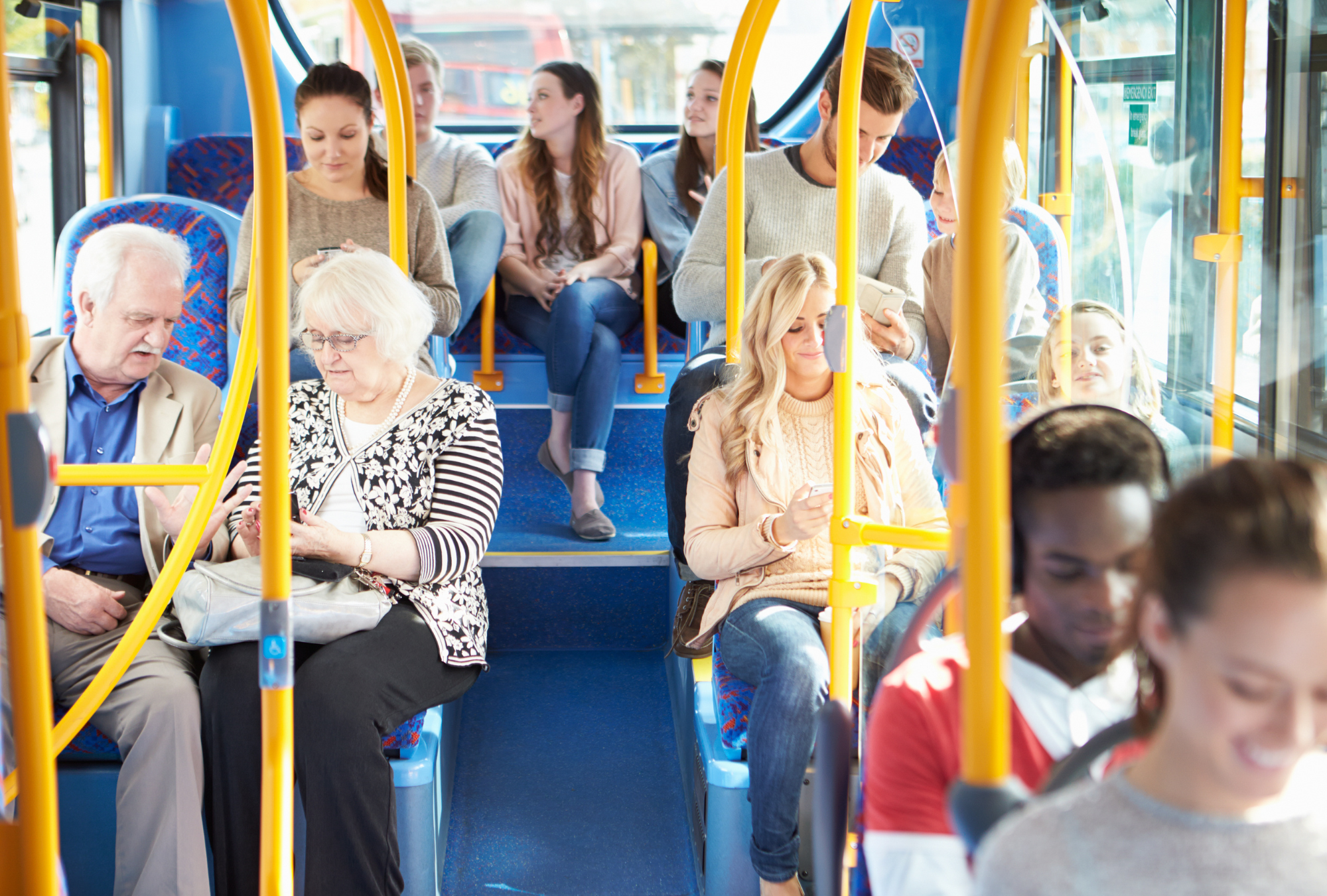 BUS JAUNE LDD